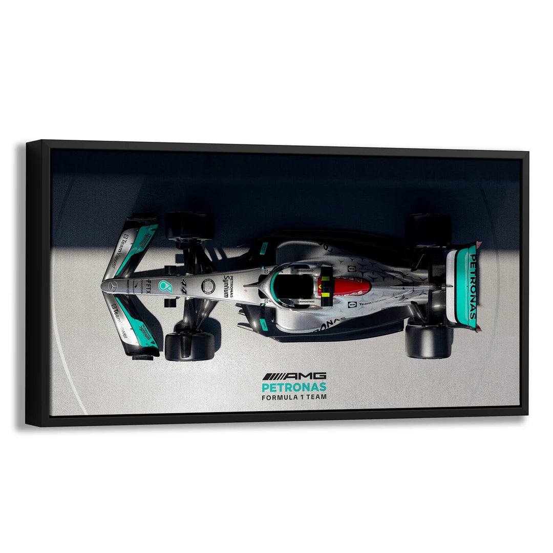 Mercedes F1 z Góry | Obraz, w czarnej ramie, pod kątem