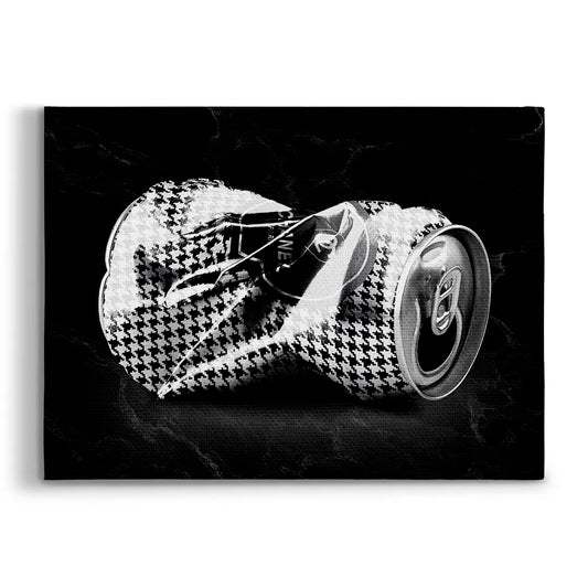Chanel Can