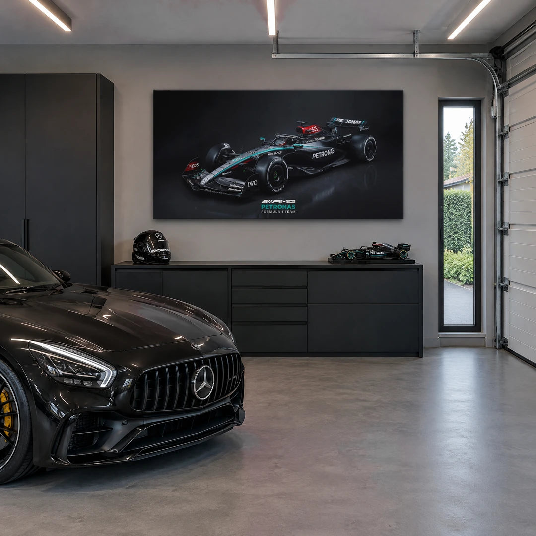 Czarny Mercedes F1 | Obraz, we wnętrzu